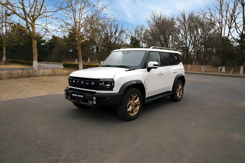 The 2025 Jetour Traveler is set to launch soon, featuring multiple upgrades to both its exterior and interior.