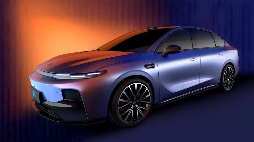The Leapmotor B01, positioned as a mid-size sedan, is set to make its debut at the Shanghai Auto Show. The official image of the Leapmotor B01 model has been released.