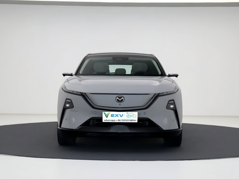 The Mazda EZ - 60 is expected to hit the market by the end of August. It offers both pure - electric and extended - range powertrains. The interior is also equipped with a dual - screen setup.