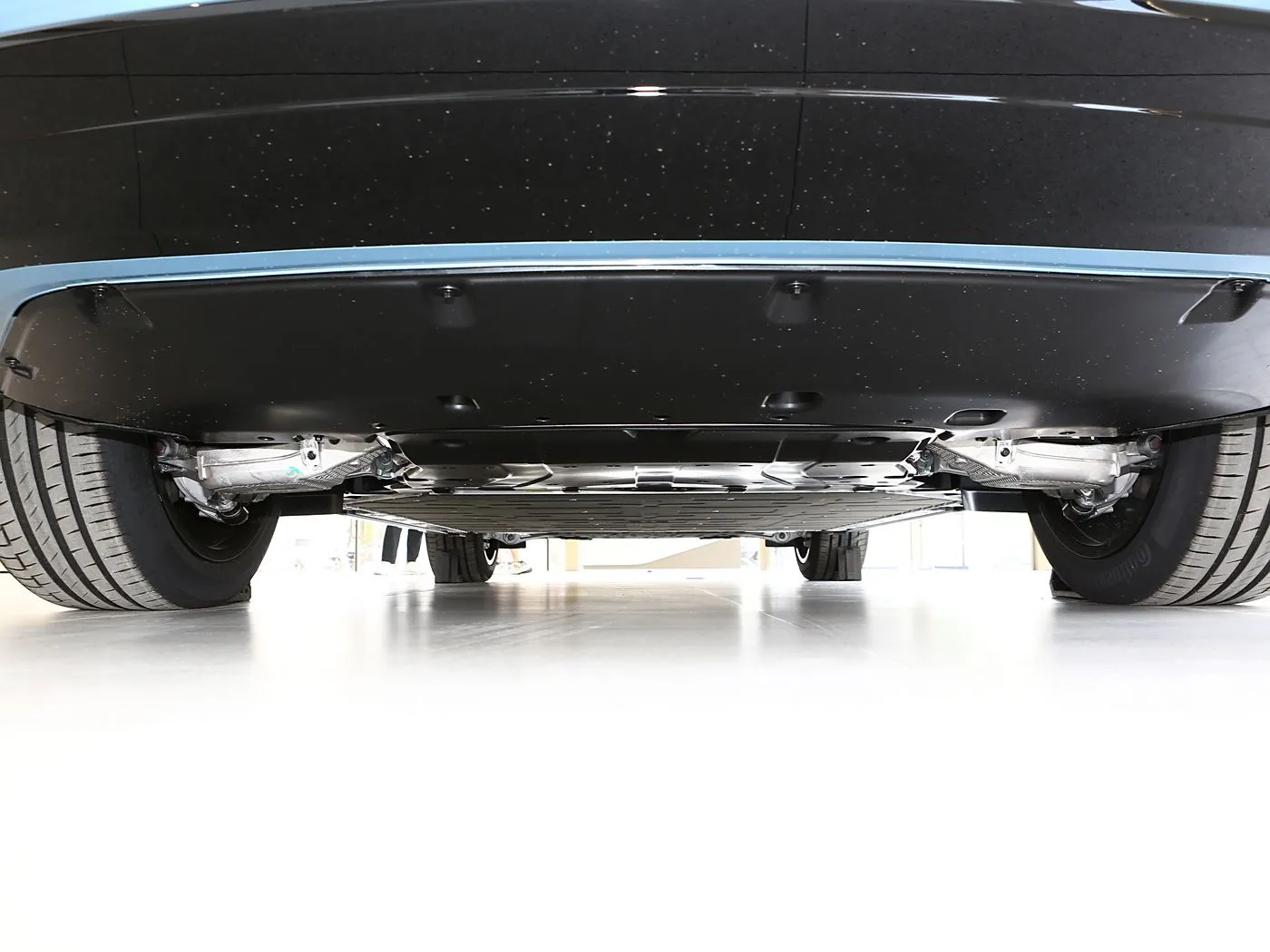 2025 Zeekr 001 All-Wheel Drive