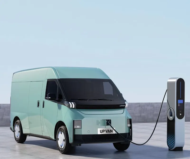 UPOWER Strong Loading Capability Commercial Van